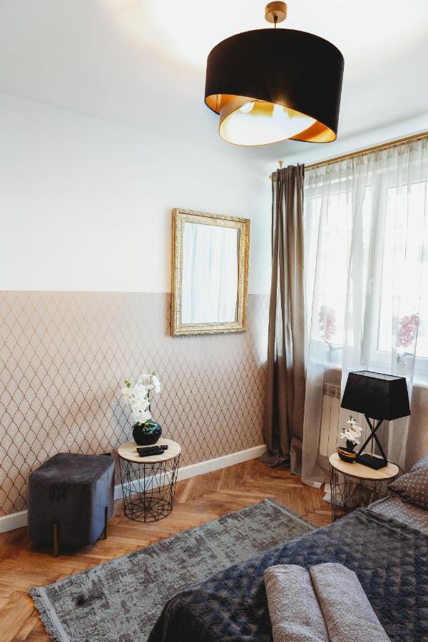 Clicktheflat Jasna Palace Of Culture Apart Rooms วอร์ซอ ภายนอก รูปภาพ